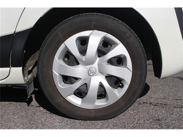 TOYOTA SIENTA 2017 Image 31