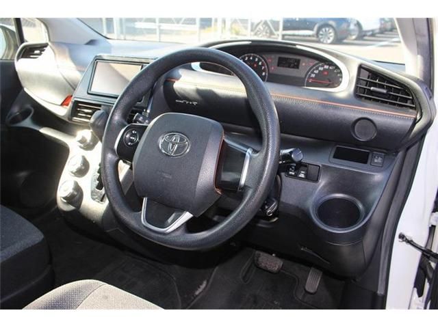 TOYOTA SIENTA 2017 Image 31