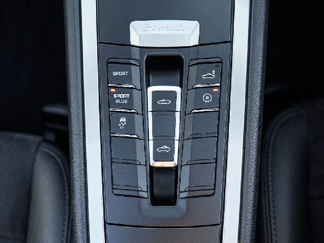 PORSCHE BOXSTER S 2014 Image 31