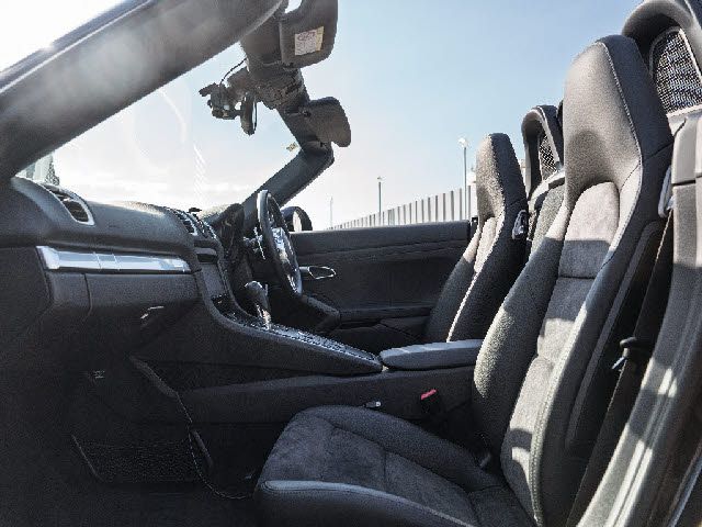 PORSCHE BOXSTER S 2014 Image 31