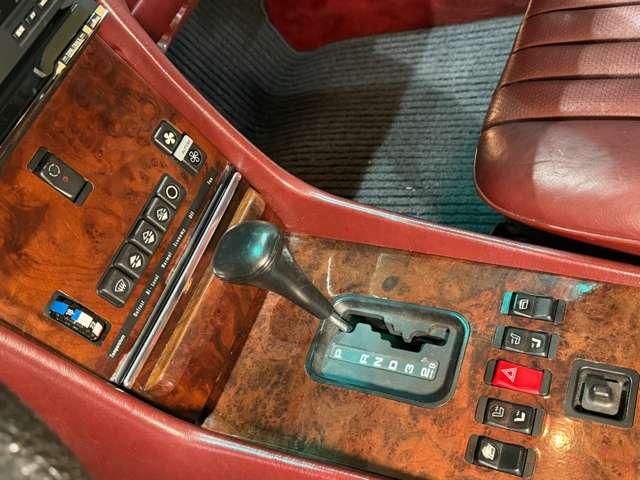 MERCEDES BENZ SL CLA 1986 Image 31