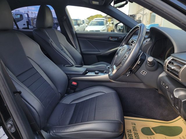 TOYOTA LEXUS IS300H 2014 Image 31