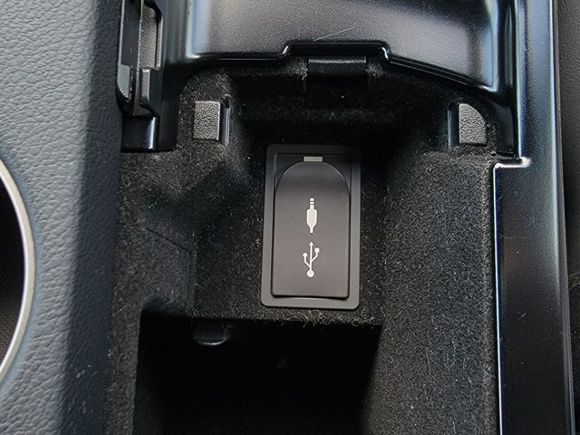 TOYOTA LEXUS IS300H 2014 Image 31