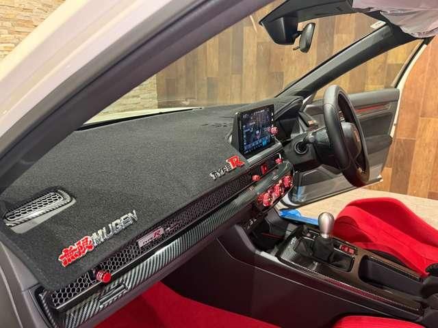 HONDA CIVIC HATCHBACK 2025 Image 31