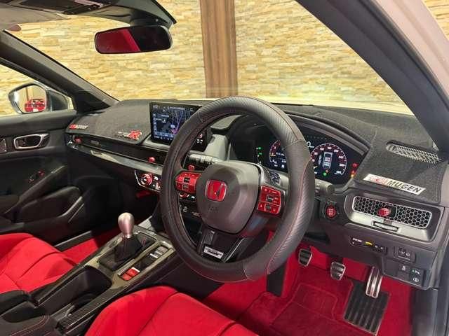 HONDA CIVIC HATCHBACK 2025 Image 31