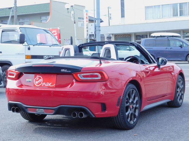 FIAT ABARTH 124 SPIDER 2017 Image 31