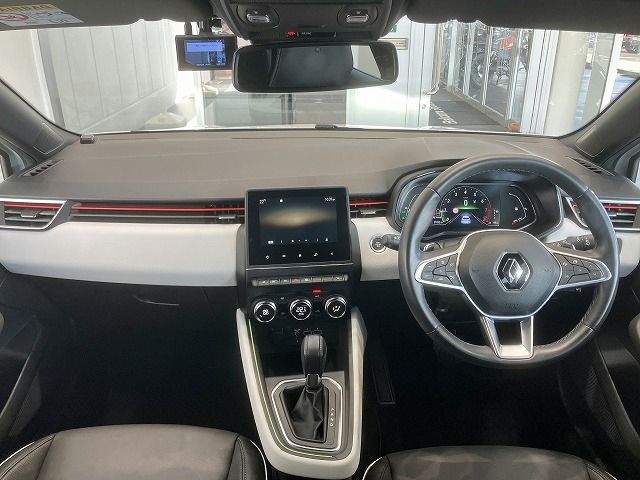 RENAULT LUTECIA 2022 Image 31