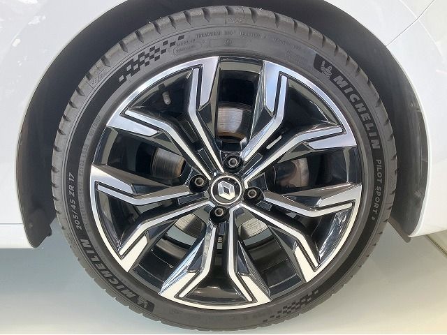 RENAULT LUTECIA 2022 Image 31