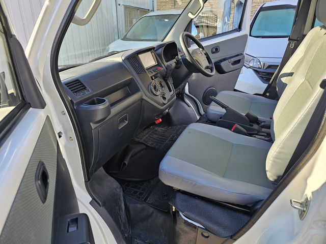 TOYOTA TOWNACE VAN 4WD 2024 Image 31