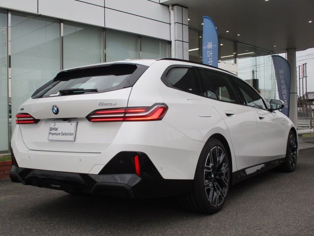 BMW 5SERIES TOURING 2025 Image 31