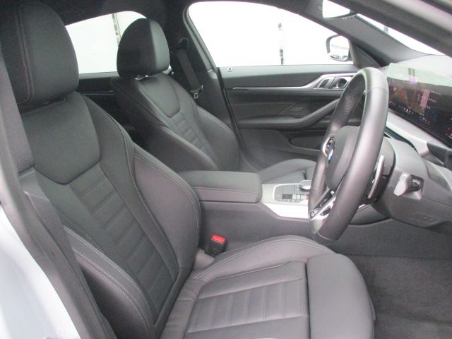 BMW 4SERIES GRAN COU 2025 Image 31