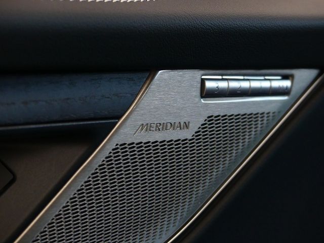 JAGUAR F-PACE 2024 Image 31