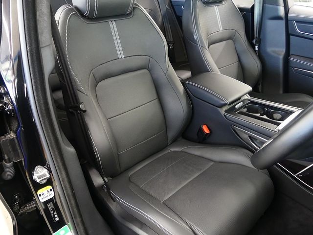 JAGUAR F-PACE 2024 Image 31