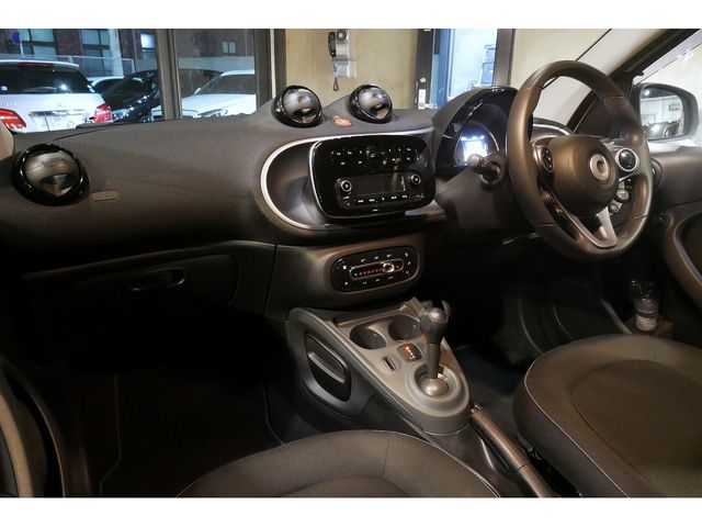 MCC SMART FORFOUR 2016 Image 31