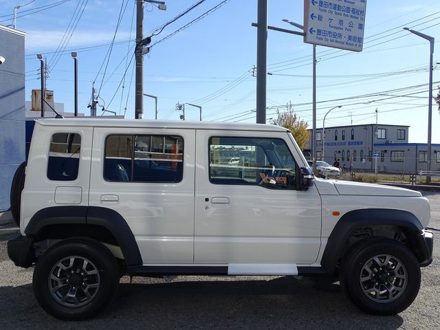 SUZUKI JIMNY NOMADE 2025 Image 31