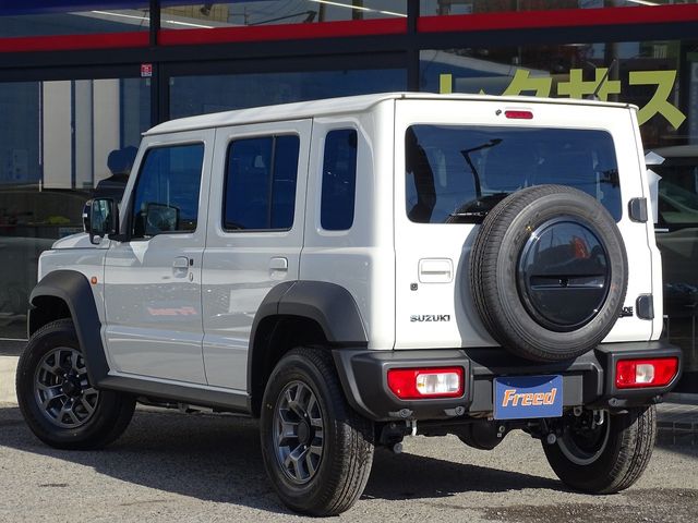SUZUKI JIMNY NOMADE 2025 Image 31