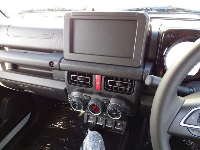 SUZUKI JIMNY NOMADE 2025 Image 31