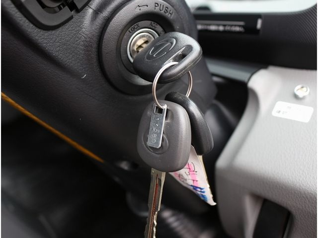 HINO DUTRO 2023 Image 31