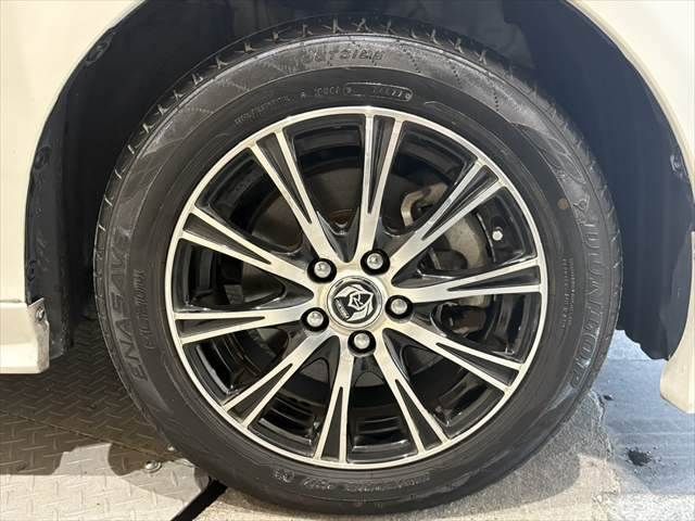 TOYOTA SIENTA HYBRID 2016 Image 31