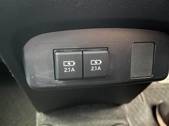 TOYOTA SIENTA 2019 Image 31