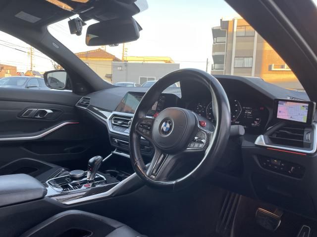 BMW M3 SEDAN 2022 Image 31