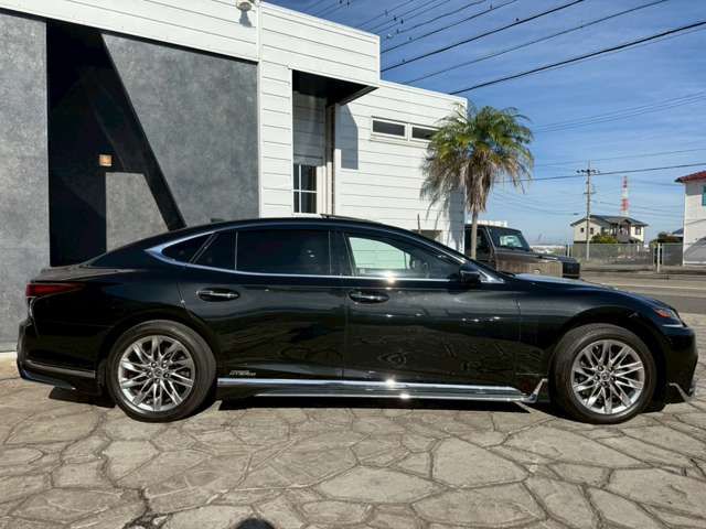 TOYOTA LEXUS LS500H 4WD 2017 Image 31