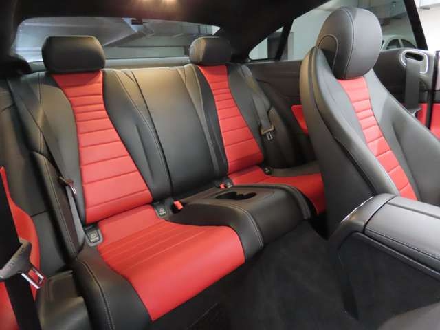 MERCEDES BENZ E CLAS 2018 Image 31