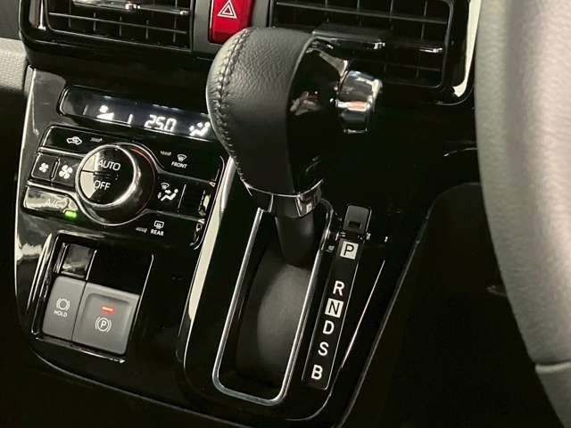 DAIHATSU TANTO CUSTOM 2022 Image 31