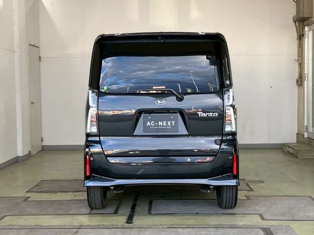 DAIHATSU TANTO CUSTOM 2022 Image 31