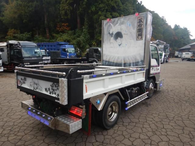 ISUZU ELF 2005 Image 31