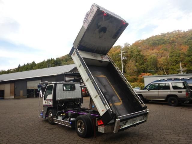 ISUZU ELF 2005 Image 31