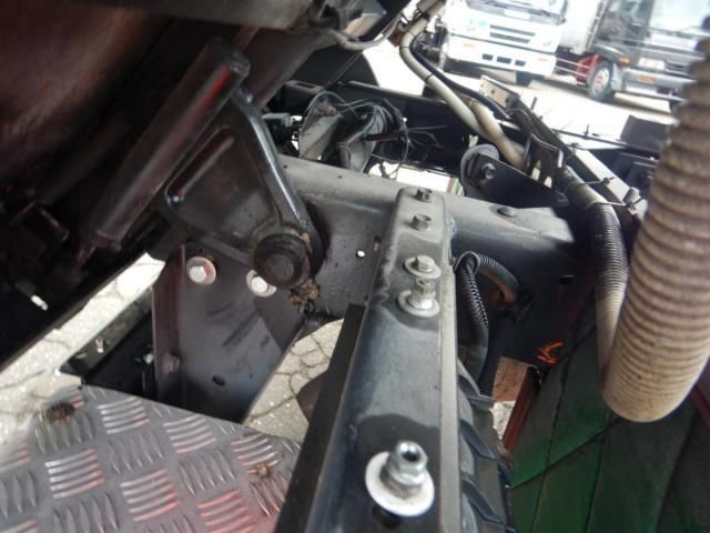 ISUZU ELF 2005 Image 31