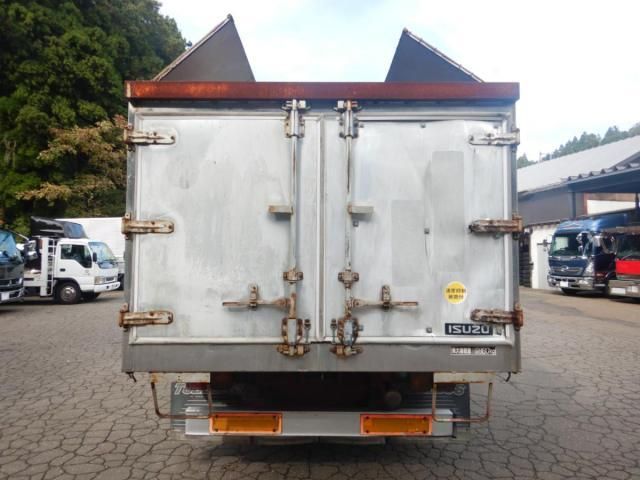 ISUZU FORWARD 2004 Image 31