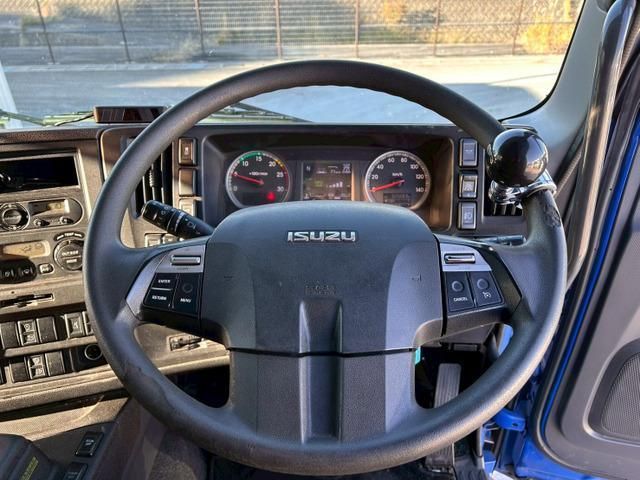 ISUZU GIGA 2020 Image 31