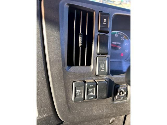 ISUZU GIGA 2020 Image 31