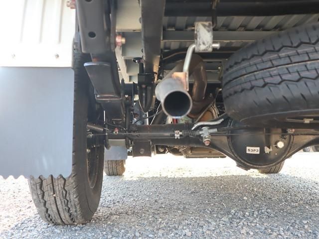 MAZDA BONGO TRUCK 2WD 2017 Image 31