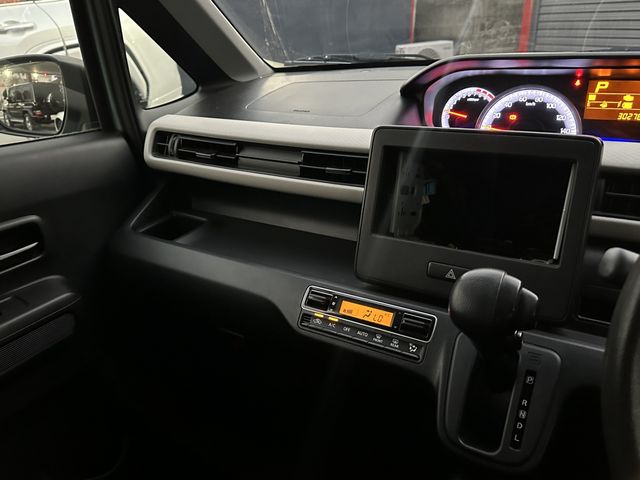 SUZUKI WAGON R 2018 Image 31
