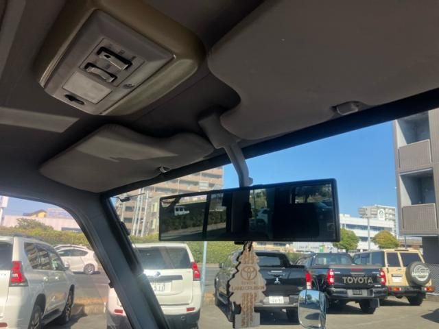 TOYOTA LANDCRUISER VAN 2002 Image 31