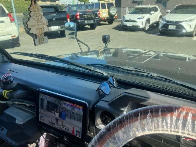 TOYOTA LANDCRUISER VAN 2002 Image 31