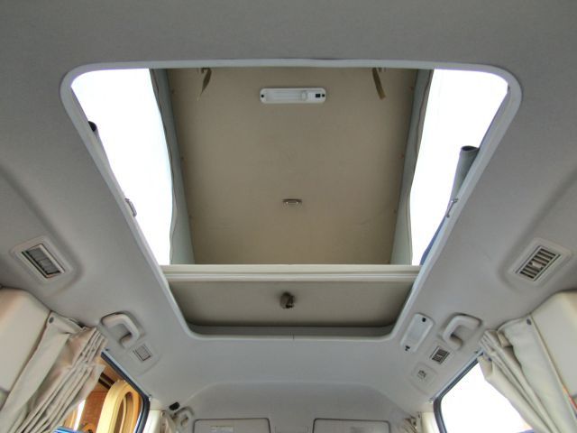 HONDA STEPWAGON 2012 Image 31