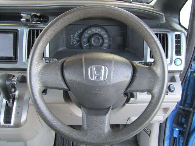 HONDA STEPWAGON 2012 Image 31