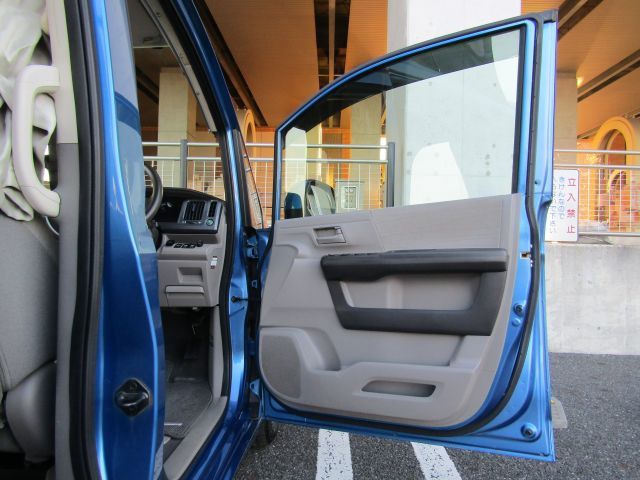 HONDA STEPWAGON 2012 Image 31