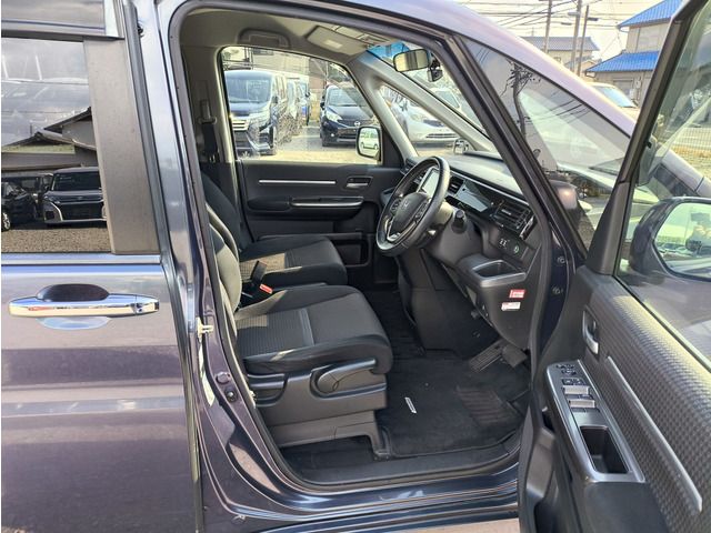 HONDA STEPWAGON SPADA 2015 Image 31