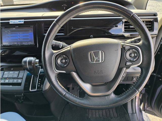 HONDA STEPWAGON SPADA 2015 Image 31