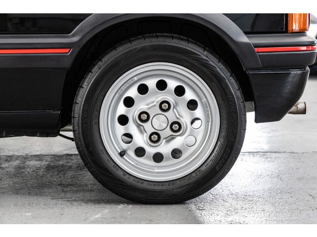 PEUGEOT 205 1988 Image 31