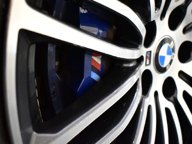 BMW 5SERIES SEDAN 2017 Image 31