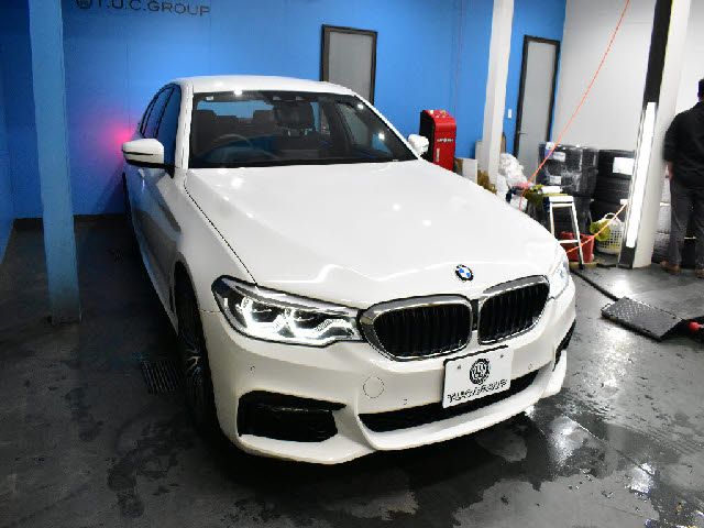 BMW 5SERIES SEDAN 2017 Image 31