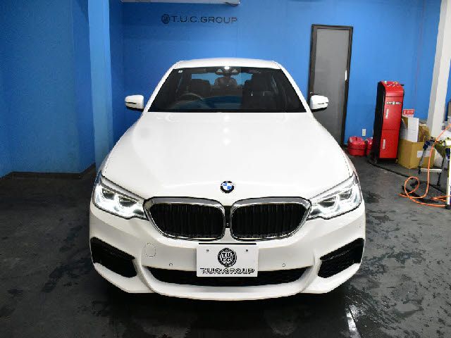 BMW 5SERIES SEDAN 2017 Image 31