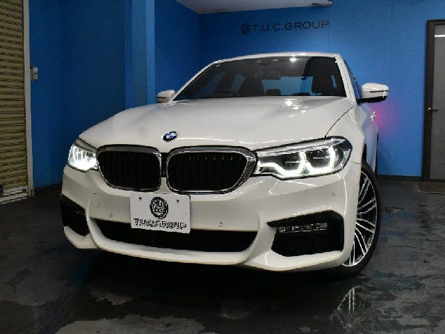 BMW 5SERIES SEDAN 2017 Image 31