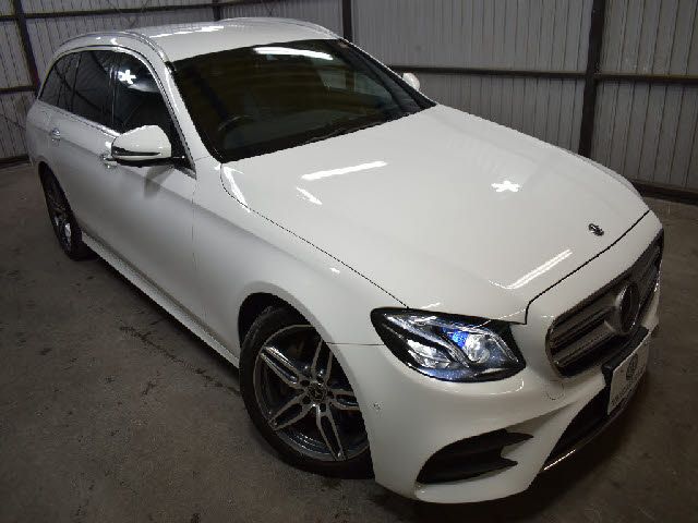 MERCEDES BENZ E CLAS 2017 Image 31